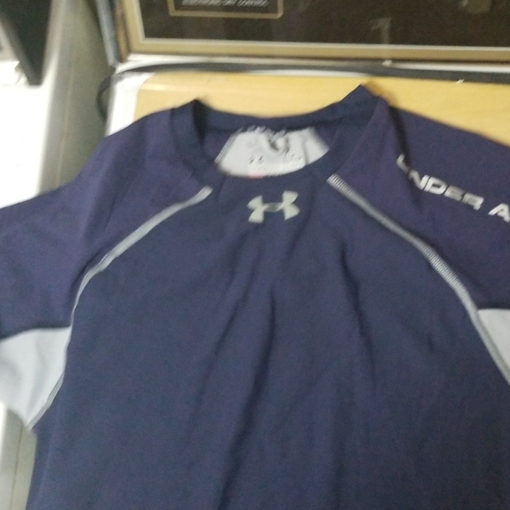 Athletic shirt